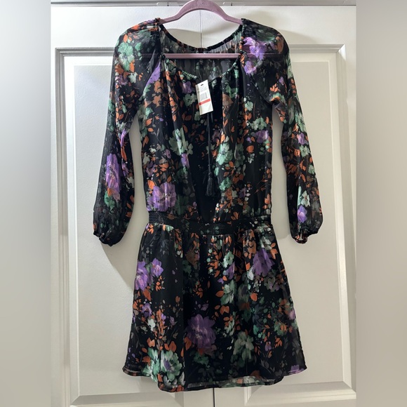 Jessica Simpson Dresses & Skirts - Jessica Simpson Black Floral Long Sleeve Dress